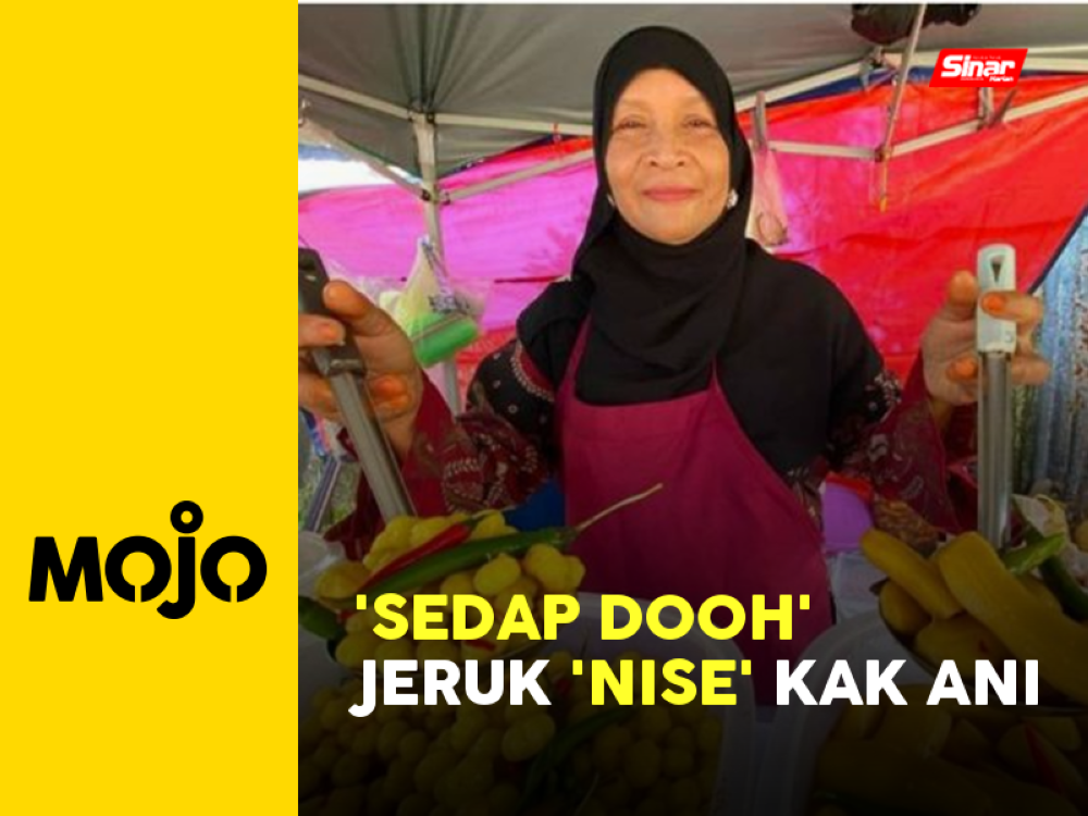 Rohani Hashim atau Kak Ani, memulakan perniagaan jeruknya dengan enam jenis buah-buahan segar menggunakan resepi sendiri dengan adunan gula, gula melaka atau 'nise' dan cili kering.