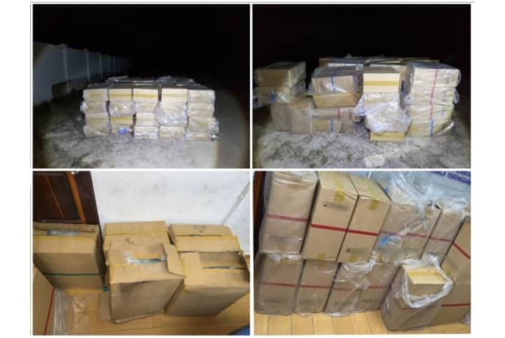 3,400 karton rokok seludup pelbagai jenis yang dianggarkan bernilai RM400,000 yang dijumpai di atas jalan.