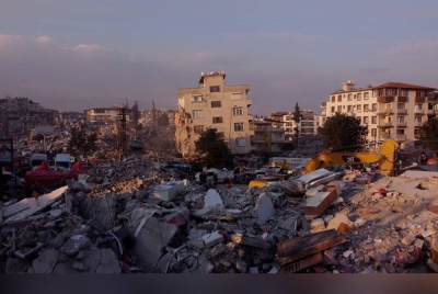 Impak gempa yang menyebabkan kemusnahan besar di Antakya. - Foto AFP