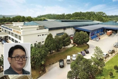 BSLCorp terlibat terutamanya dalam pengecapan dan perkakasan ketepatan, PCB dan pemasangan EMS dan tenaga boleh diperbaharui. Gambar kecil: Wan Mohd Farid