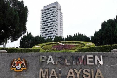 Isu pencerobohan nelayan asing dan usaha mempercepat kemasukan pekerja asing bagi menyelesaikan masalah kekurangan pekerja antara tumpuan pada persidangan Dewan Rakyat pada Rabu.