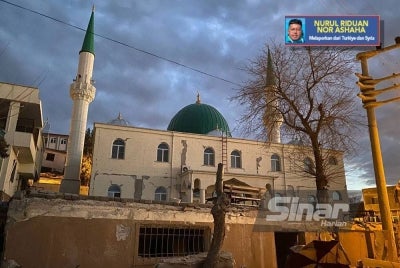 Keadaan Masjid Merkez mengalami kerosakan teruk dalam kejadian gempa bumi di Turkiye pada 6 Februari lalu.