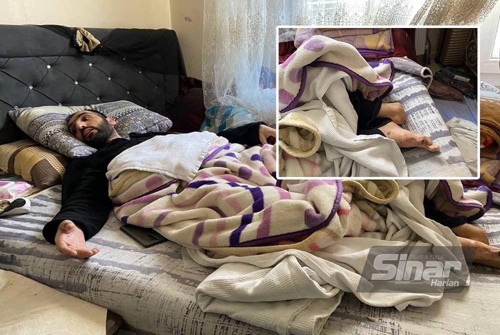 Abdul Wahab menceritakan detik hitam yang melanda dirinya ketika ditemui Sinar Harian di rumah rakannya di Reyhanly. - FOTO SINAR HARIAN/NURUL RIDUAN NOR ASHAHA