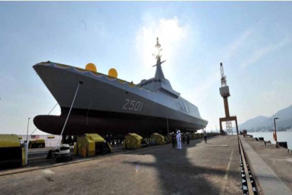 Kementerian Pertahanan dalam fasa akhir untuk memuktamadkan cadangan penerusan projek LCS melalui penyediaan Memorandum Jemaah Menteri. - Foto Bernama