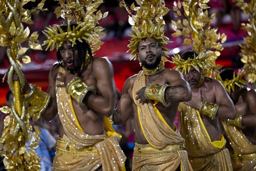 Wakil Mocidade Independente de Padre Miguel Samba School mengadakan persembahan pada malam pertama acara itu yang bermula sejak Jumaat lalu.