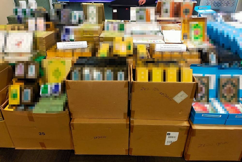 Sebahagian al-Quran digital tanpa kelulusan KDN dirampas.