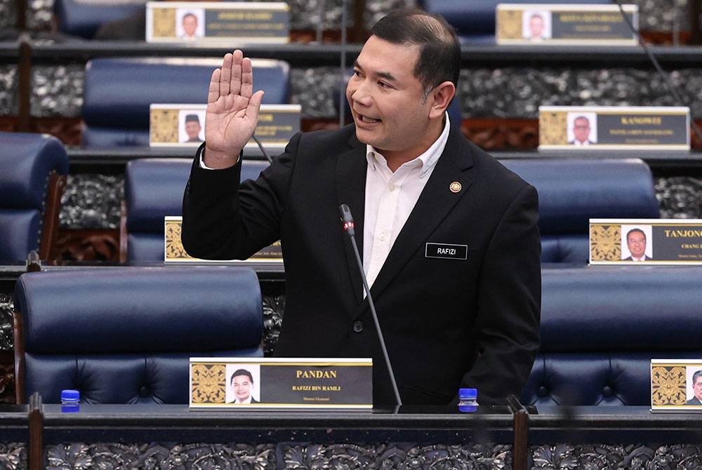 Rafizi Ramli ketika menggulung perbahasan Titah Diraja bagi Kementerian pada Mesyuarat Pertama Penggal Kedua Parlimen ke-15 di Bangunan Parlimen pada Rabu. - Foto: Bernama