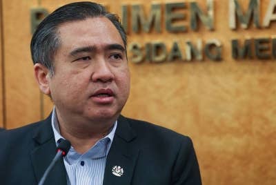 ANTHONY LOKE - Foto Bernama