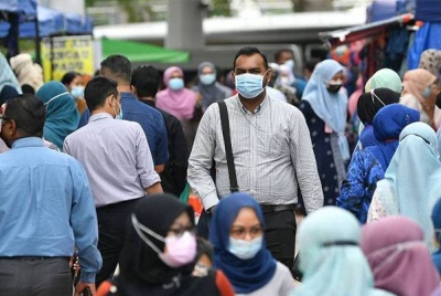 B40 mempunyai kadar penggunaan kad kredit dengan peratusan sebanyak 34.2 peratus bagi menampung kewangan mereka pada masa sukar. - Gambar hiasan