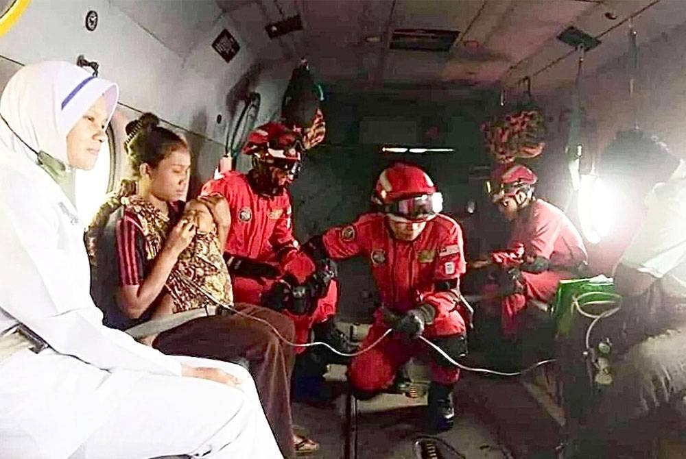 Penerbangan ihsan yang dilakukan oleh Unit Udara JBPM pada Ahad bagi membawa seorang kanak-kanak perempuan Orang Asli berusia dua tahun dari Pos Balar.