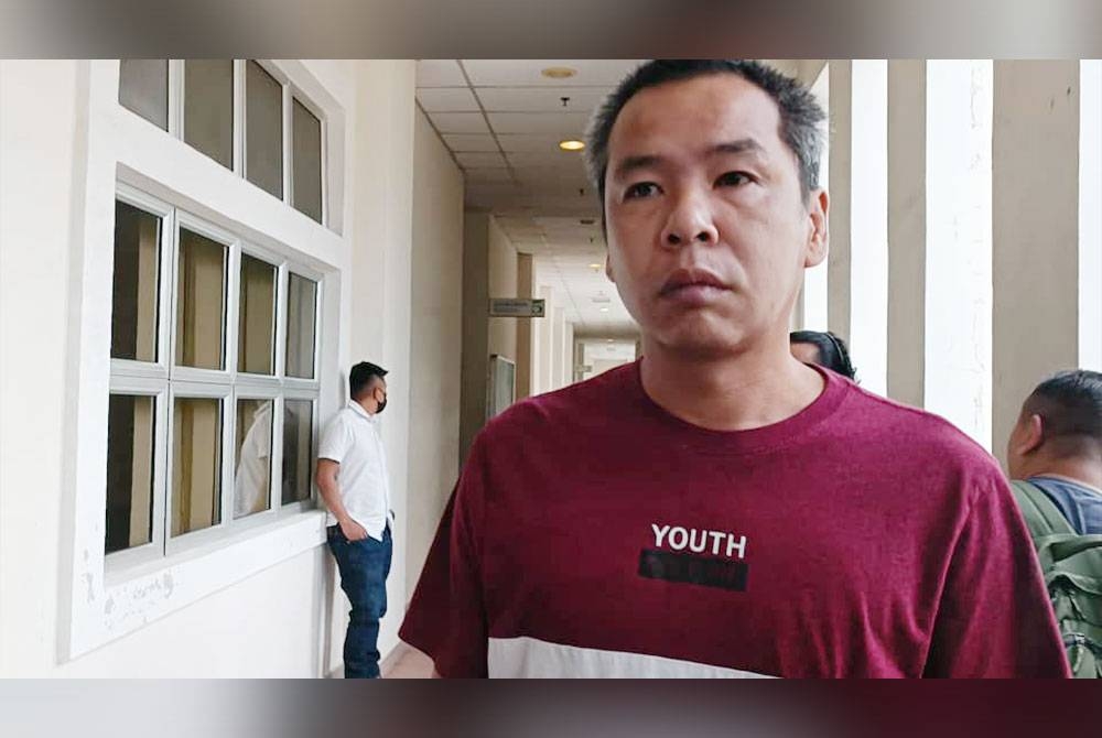 Liew Chee Hong, 45, ketika dihadapkan ke Mahkamah Majistret Petaling Jaya pada Khamis.