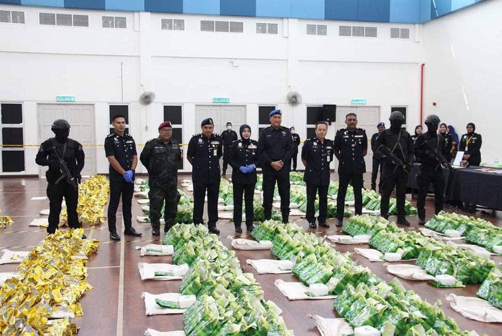 Polis merampas 1,800 kg syabu bernilai RM64.8 juta di Simpang Empat, Perlis pada 19 Februari lalu.