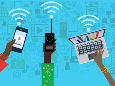 Kerajaan melalui Kementerian Komunikasi dan Digital akan terus berusaha mempercepatkan perluasan capaian, serta meningkatkan kelajuan internet di seluruh negara. - Gambar hiasan 