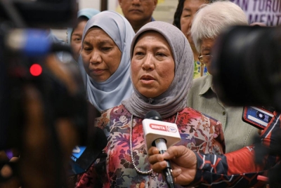 Nancy mengadakan sidang akhbar selepas melawat Laman Wanita (LaWa) Tasek Gelugor, pada Ahad - Foto Bernama
