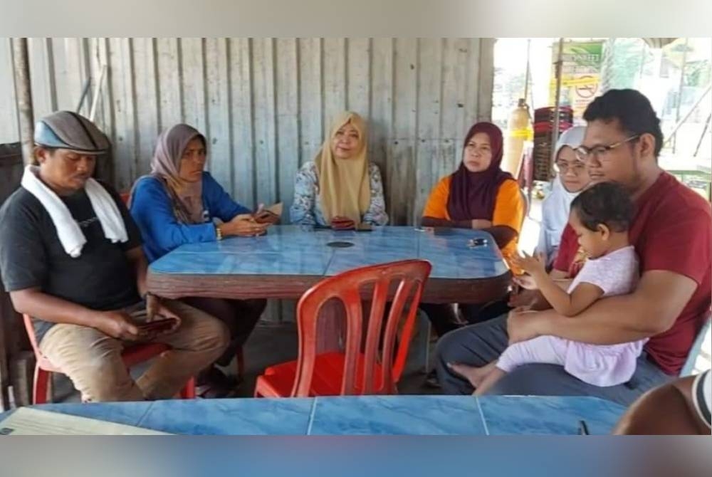 Antara mangsa yang hadir pada pertemua bersama Andansura pada Rabu.