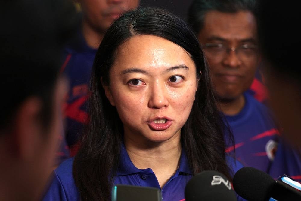 Menteri Belia dan Sukan Hannah Yeoh ketika ditemui media selepas Majlis Sambutan Hari Wanita Peringkat Kementerian Belia dan Sukan (KBS) di Pusat Dagangan NZX Lembah Subang pada Sabtu. - Foto Bernama.