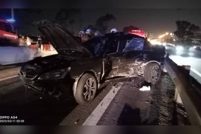 Keadaan salah sebuah kenderaan yang terlibat dalam kemalangan berkenaan.