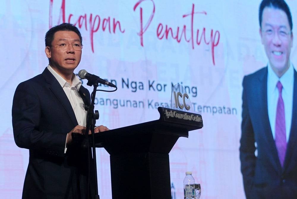 Kor Ming berucap pada majlis Penutup Konvensyen Pihak Berkuasa Tempatan (PBT) 2023 di Ipoh Convention Centre (ICC), pada Ahad. - Foto Bernama