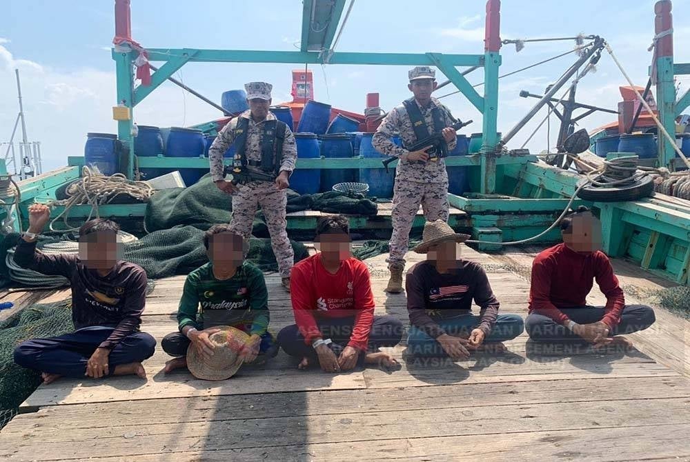 Nelayan warga Myanmar ditahan untuk membantu siasatan.