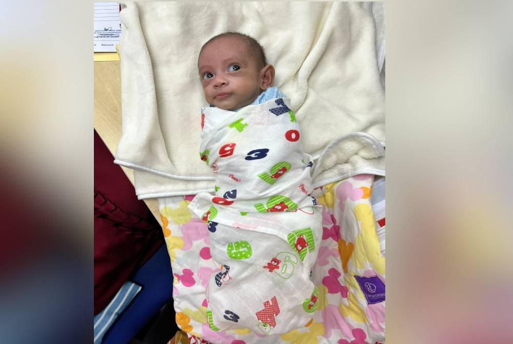 Bayi lelaki berusia dua bulan ditinggalkan bapa kandungnya sejak dilahirkan.