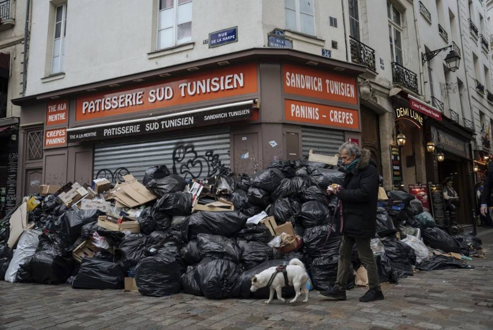 Les ordures n'ont pas été ramassées depuis près d'une semaine à Paris.  - Agence