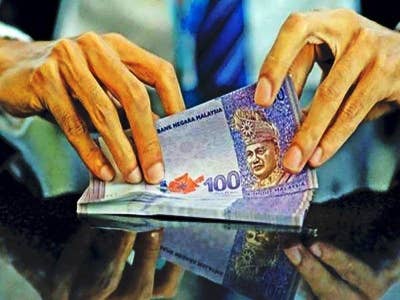 Ringgit akhiri kenaikan selama tiga hari berturut-turut untuk ditutup rendah berbanding dolar AS pada Khamis. Foto hiasan