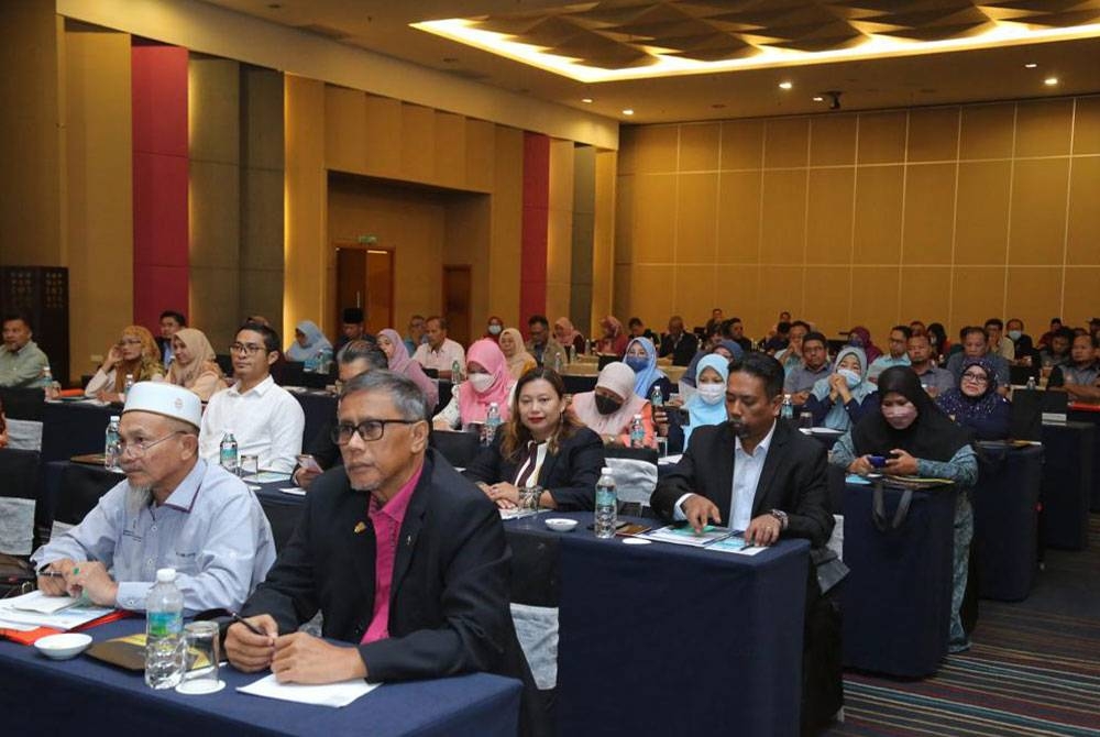 Plus de 200 coopérateurs et entrepreneurs ont participé au programme Turun Padang Towards Socializing Cooperatives (MasKop) 2023 organisé par IKMa à Ipoh.