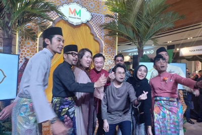 Majlis pelancaran kempen 'Kilauan Raya Al-Maghribi' di Melawati Mall pada Khamis.