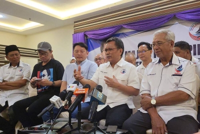 Mohd Shafie dalam sidang akhbar selepas menghadiri Program Bersama Akar Umbi Putatan di Putatan.