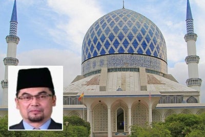 Keputusan tidak benarkan imam jemputan solat tarawih luar negara di masjid dan surau di seluruh Selangor pada Ramadan telah ditetapkan MAIS sejak 2015. Gambar kecil: Mohd Shahzihan