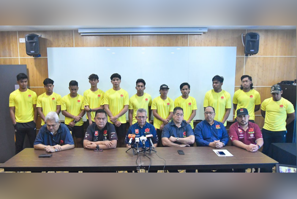 Barisan 18 pemain yang akan berada di bawah program podium MSN dan MRU bagi menghadapi temasya Sukan Asia Hangzhou, China dan Kejuaraan Siri Ragbi Asia.