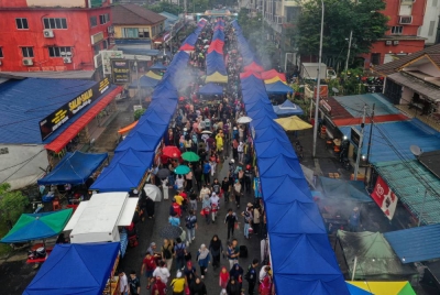 KPDN Kedah sasarkan 350 peniaga bazar Ramadan dapat menawarkan menu Rahmah di enam tapak Bazar Ramadan Rahmah BRR di negeri itu. - Foto Bernama