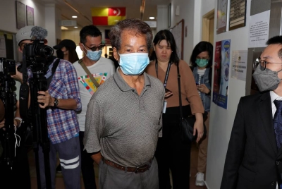 Patrick mengaku tidak bersalah di Mahkamah Majistret Petaling Jaya pada Jumaat terhadap pertuduhan menghalang penjawat awam dalam kejadian operasi penangkapan anjing liar oleh MBPJ, baru-baru ini. - Bernama