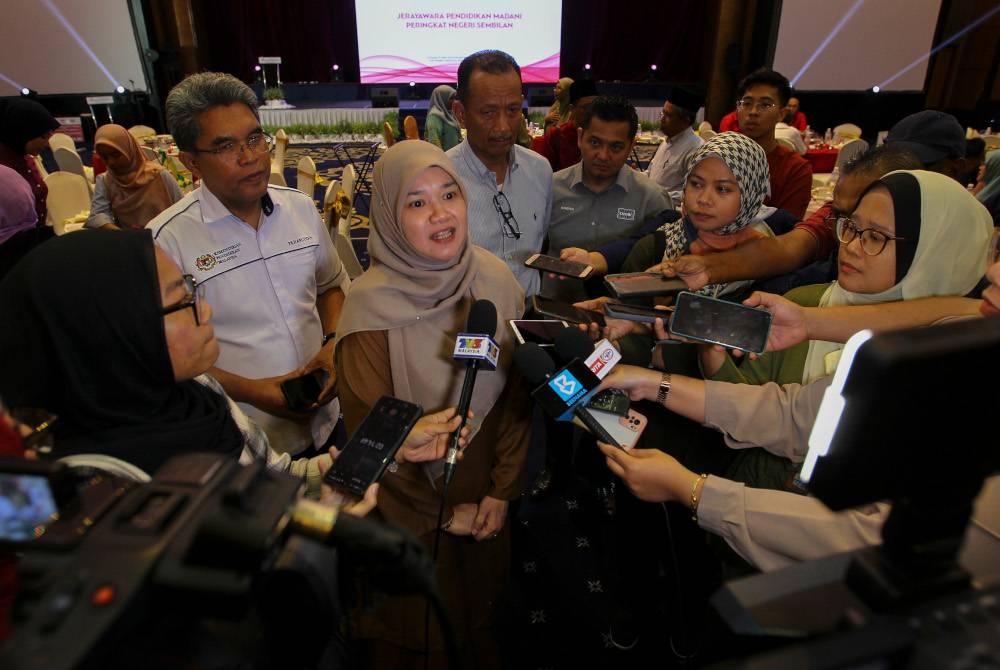 Fadhlina pada sidang akhbar.