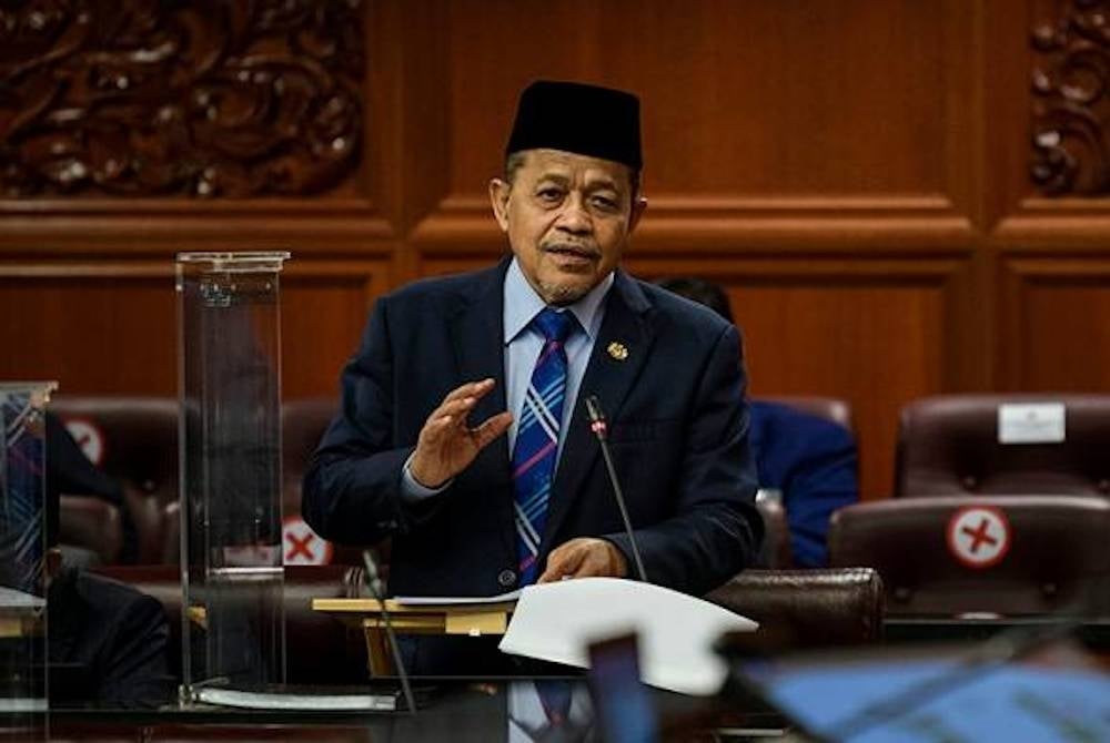 Shahidan antara yang diarah keluar Dewan Rakyat pada Isnin.