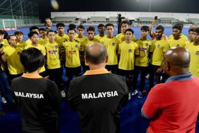 Skuad hoki remaja akan mengharungi enam perlawanan dalam siri Jelajah Australia. - Foto Facebook MSN