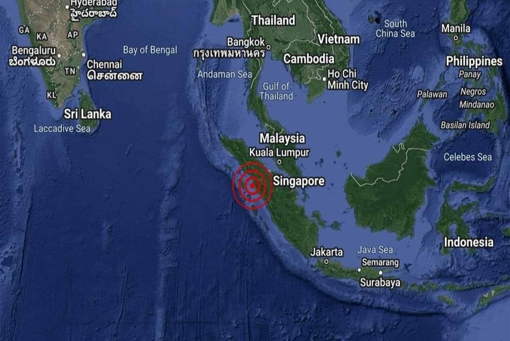 Gempa bumi berukuran 6.2 skala Richter landa Utara Sumatera, Indonesia pada malam Isnin.