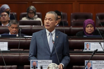 Fadillah ketika sesi penggulungan pada Persidangan Dewan Negara di Bangunan Parlimen pada Selasa. - Foto Bernama
