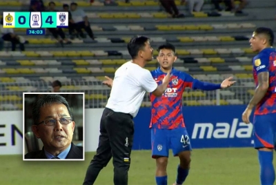Insiden 'pertikaman lidah' Teong Kim, Arif Aiman dan Bergson semasa aksi Liga Super, Perak menentang JDT di Stadium Perak pada Selasa. GAMBAR KECIL: Azraai