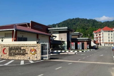 Klinik Kesihatan Bandar Raub (KKBR), Raub mula beroperasi pada Isnin lalu.