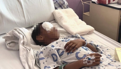 Salah seorang daripada empat kanak-kanak terlibat yang masih menerima rawatan lanjut kerana cedera pada mata kanan akibat letupan mercun dalam kejadian di Kuala Nerus, Selasa lalu. 