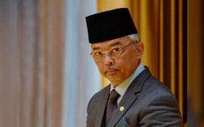 Al-Sultan Abdullah Ri'ayatuddin Al-Mustafa Billah Shah.