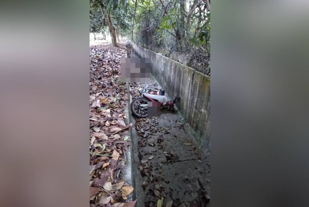 Mangsa dan motosikalnya ditemui dalam sebuah longkang di Jalan Gapam di sini, pada Selasa.