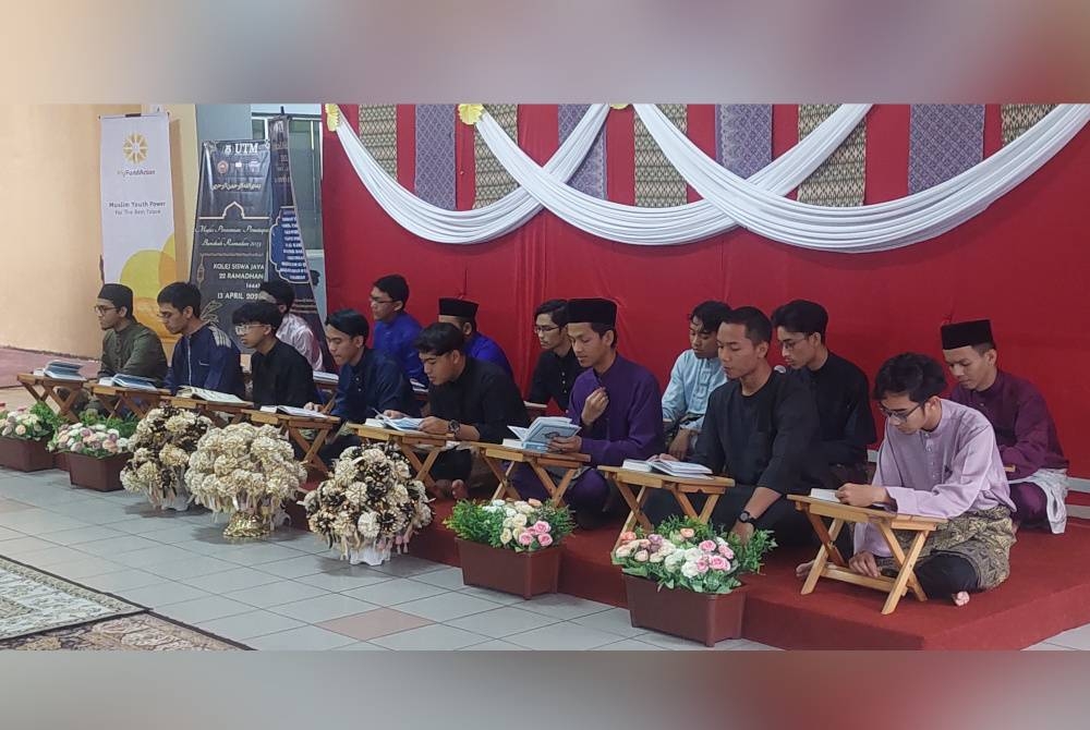 Program Iftar Barakah Ramadan '23 turut dimeriahkan dengan majlis khatam al-Quran.
