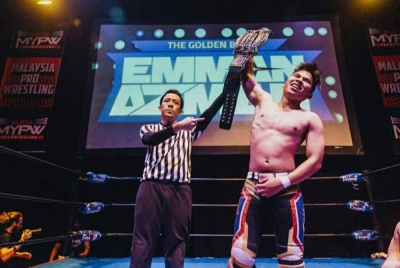 Emman mempertahankan tali pinggang kejuaraan MCW selepas menewaskan Endboss dalam kejohanan gusti 'New Breed' di Kuala Lumpur pada 8 April lalu.