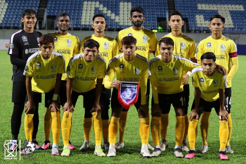 Manjung City FC akan melayan kunjungan Kelantan FC dalam Pusingan 16 Piala FA di Stadium Majlis Perbandaran Manjung, Jumaat ini. - Foto Facebook Manjung City FC