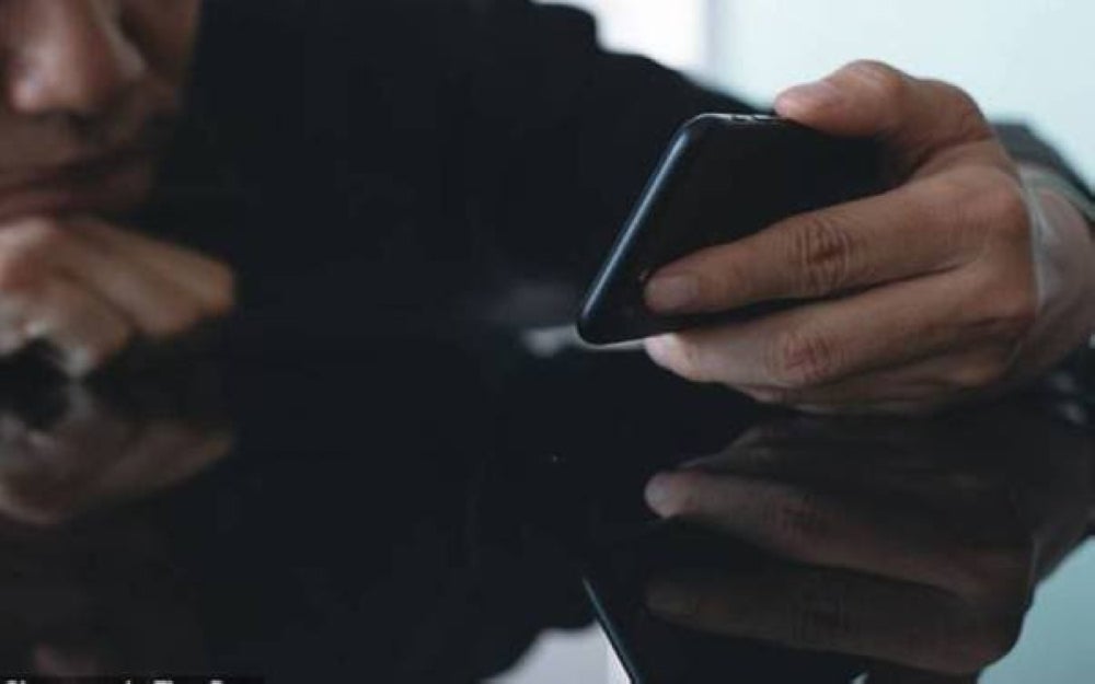 Tindakan penguatkuasaan ke atas individu yang menyalahgunakan internet untuk memuat naik kandungan lucah akan disiasat di bawah Seksyen 233 Akta Komunikasi dan Multimedia 1998 [Akta 588]. Gambar hiasan. 