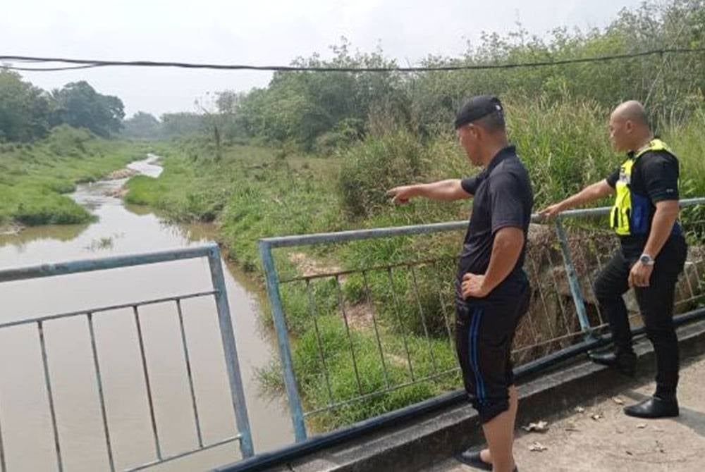Dua budak lelaki lemas semasa mandi di Sungai Pulau Jering, Kampung Bukit Tunggal, Segamat pada Jumaat.