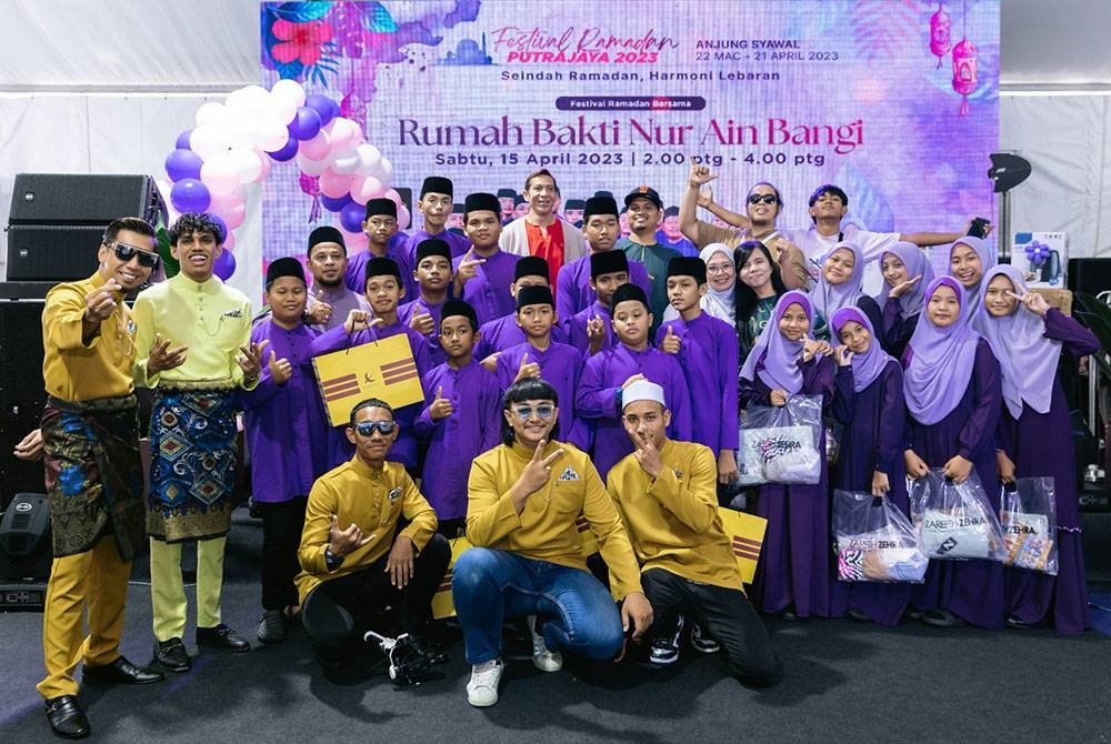 Seramai 20 anak yatim dari Rumah Bakti Nur Ain di Bangi diraikan pada penganjuran FRP 2023 dan mendapat sumbangan baju raya daripada dua vendor, Zareth Zehra serta Elrah.