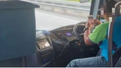 Pemandu bas yang ingkar peraturan jalan raya sehingga membahayakan keselamatan penumpang akan diambil tindakan tegas termasuk tidak dibenarkan lagi memandu.
